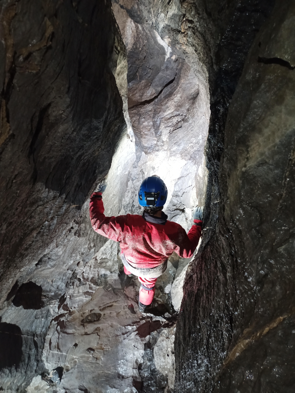 meander in Grotte du Porche