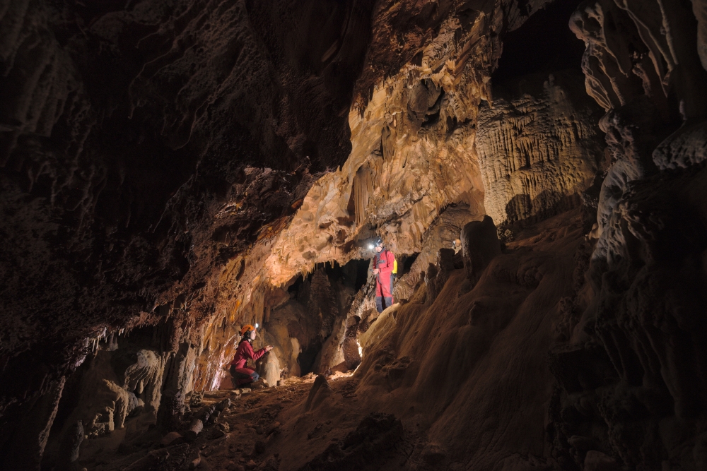 Surveying in Tonki Rot cave
